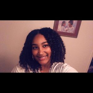 Meet your Posher, Adriana